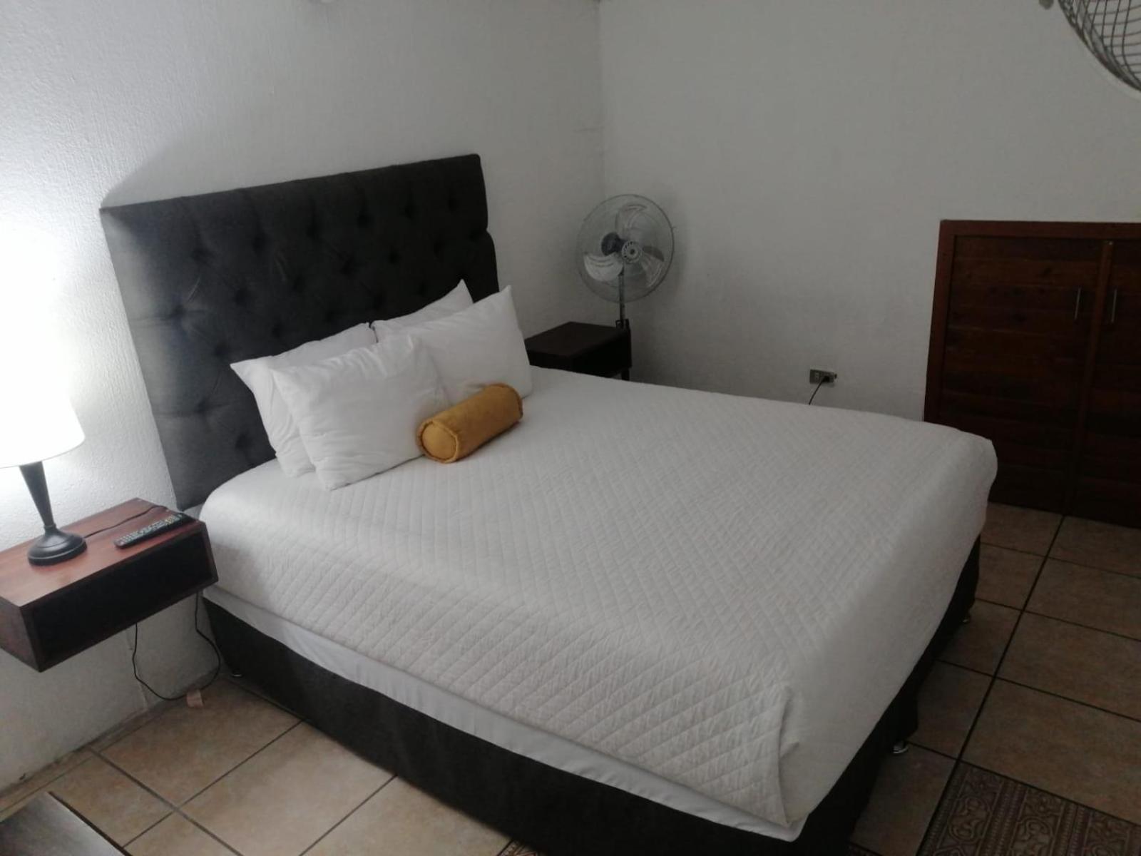 Global Airport Inn Free Shuttle Guatemala City Bagian luar foto