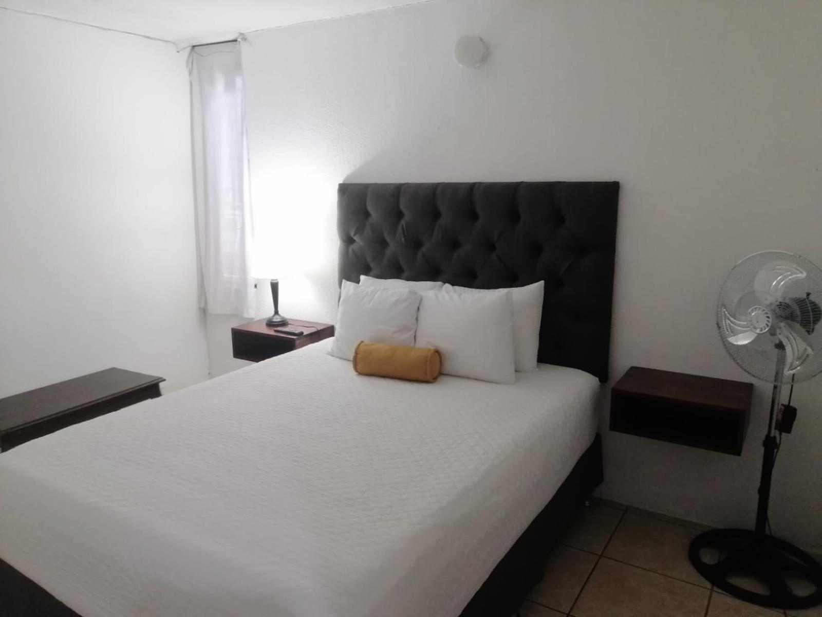 Global Airport Inn Free Shuttle Guatemala City Bagian luar foto